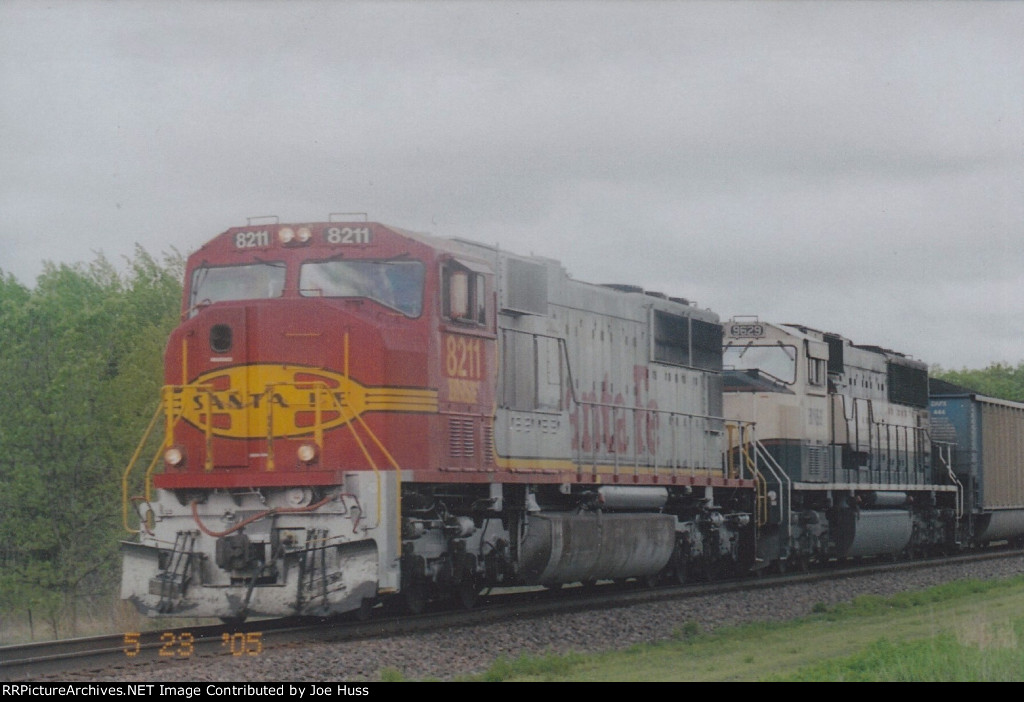 BNSF 8211 East